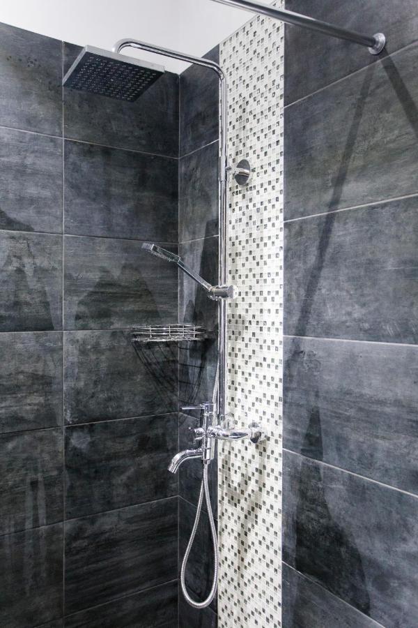 Zgvadaca Kvariati Apartment Luaran gambar