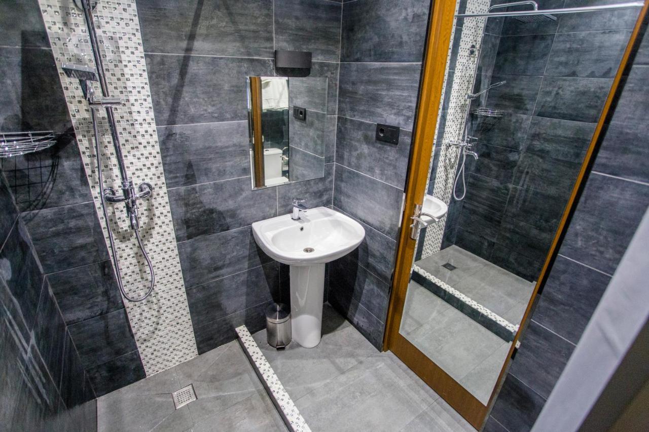 Zgvadaca Kvariati Apartment Luaran gambar